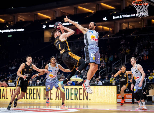 变化的一个 变化的一个