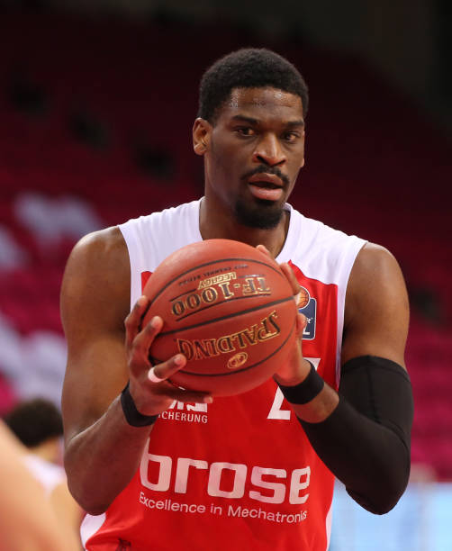 定了坚实的 定了坚实的